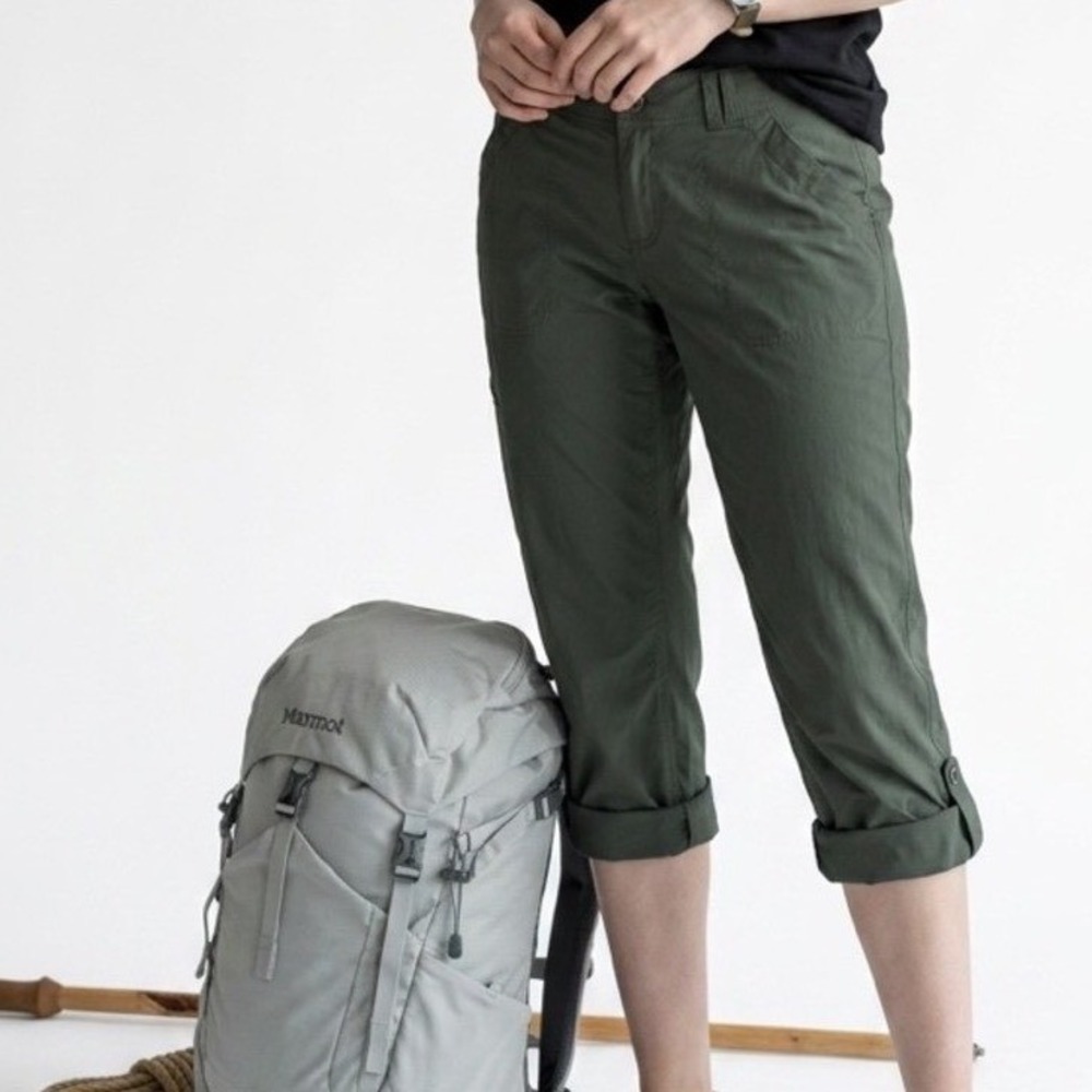 Marmot Women's Trail Pants Convertible Roll Up Green Size 10 Lightweight Hiking